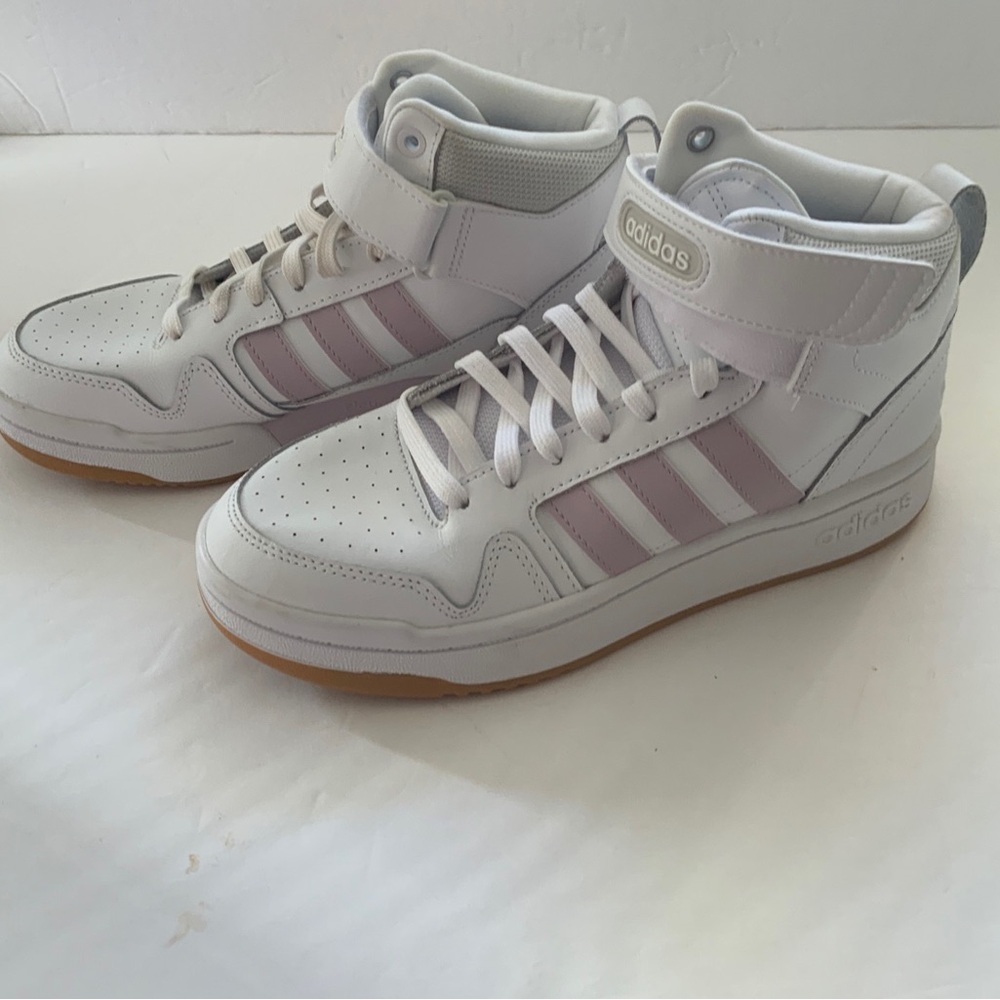 Adidas Cloudfoam High Top women’s sneakers size 8